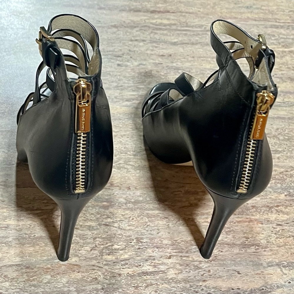 Michael Kors heeled leather sandals. - Picture 3 of 16